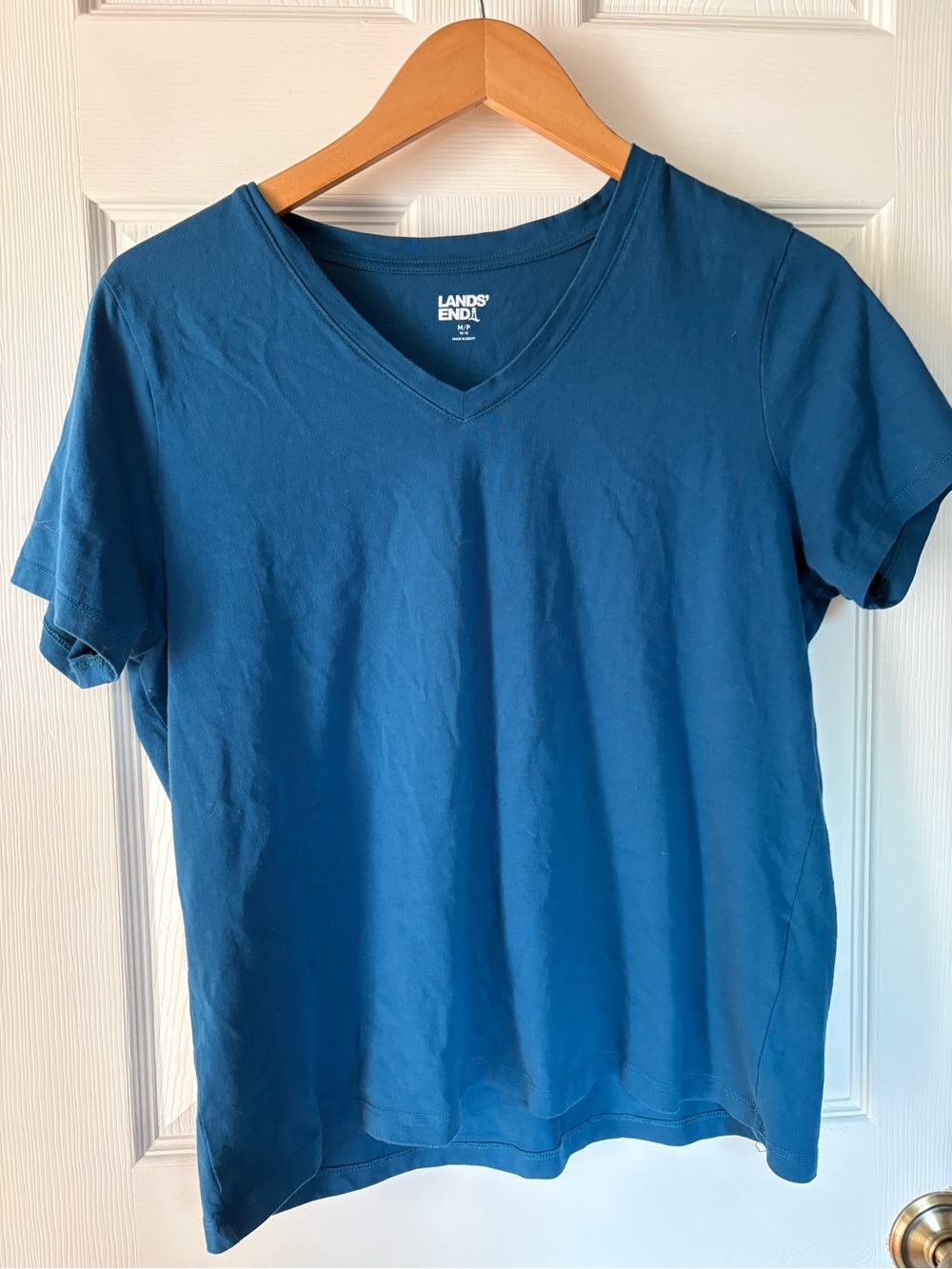 Lands’ End Blue V-Neck Short Sleeve T-Shirt Size Medium Petite